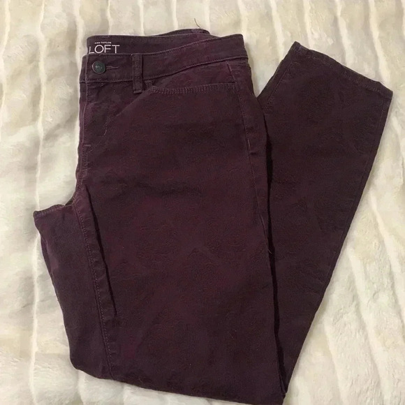Women’s Ann Taylor LOFT Modern Skinny Jeans Size 28/6P Plum EUC - Picture 1 of 8